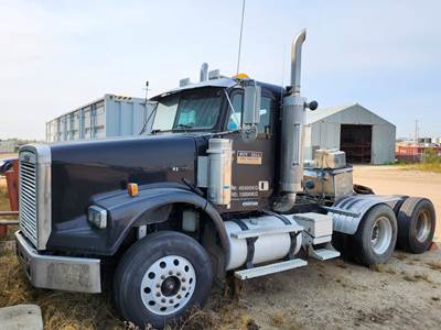 2007 Freightliner FLD 120SD 6x4 Detroit 60 Day Cab Truck with PTO (Wet Kit)