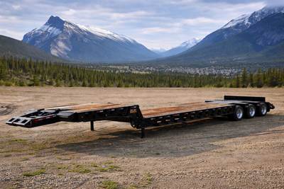 2007 Aspen 59 Ton Scissorneck / Folding Neck Tri Axle / 10' Wide Trailer