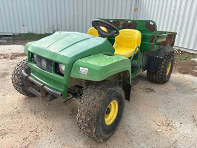 John Deere GATOR 4X2 Utility Vehicle