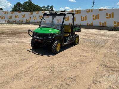 John Deere XUV835M Utility Vehicle