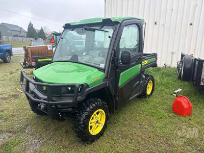 John Deere XUV835R Utility Vehicle