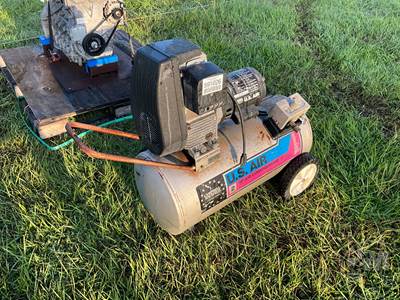 Campbell Hausfeld 20 GALLONS Air Compressor