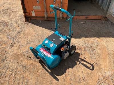 Makita MAC5200 Air Compressor
