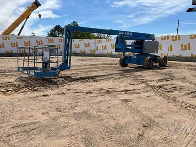 Genie Z-60/34 Articulating Boom Lift