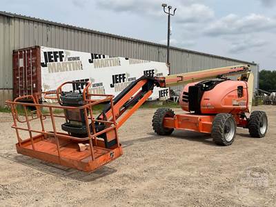 JLG 600AJ Articulating Boom Lift