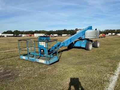 S65 Articulating Boom Lift