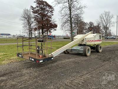 TB42 Articulating Boom Lift