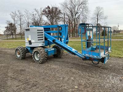 Z45/22 Articulating Boom Lift