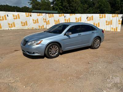 Chrysler 200