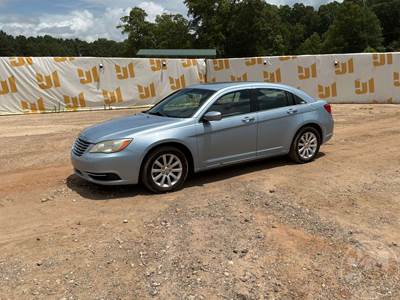 Chrysler 200