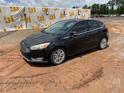 Ford FOCUS TITANIUM