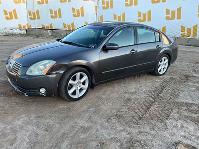 Nissan Maxima SE