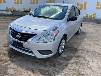 Nissan VERSA SV
