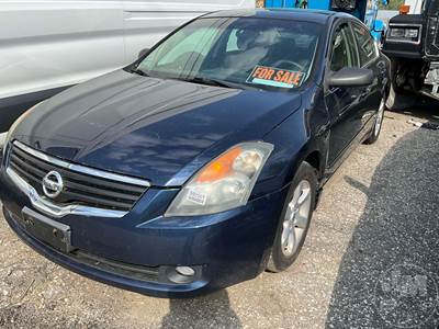 Nissan altima 2.5S