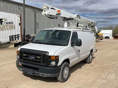 Ford E-350 Boom / Bucket Truck
