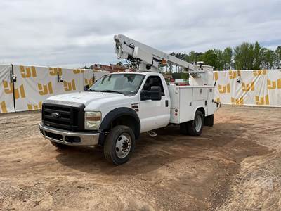 Ford F-450 Boom / Bucket Truck