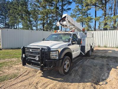 Ford F-550 Boom / Bucket Truck