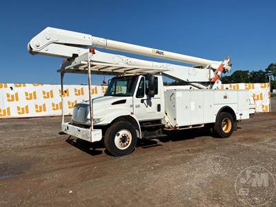 International 4300 Boom / Bucket Truck