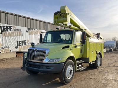 International 4300 SBA Boom / Bucket Truck