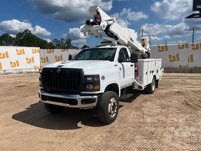 International CV515 Boom / Bucket Truck