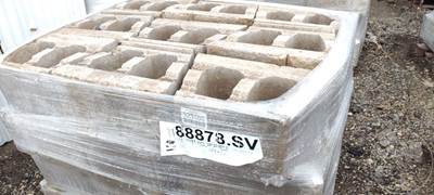 (36) Decorative Concrete Retaining Wall Blocks