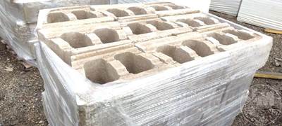 (36) Decorative Concrete Retaining Wall Blocks