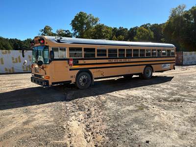 Blue Bird All American / All Canada Bus