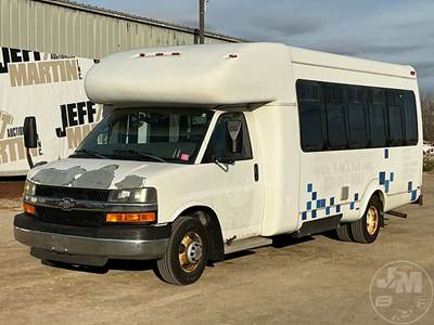 Chevrolet Express Bus