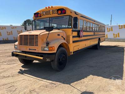 International 3800 Bus