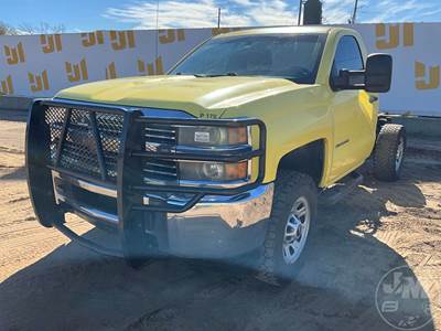 Chevrolet SILVERADO 3500 HDG Cab & Chassis Truck