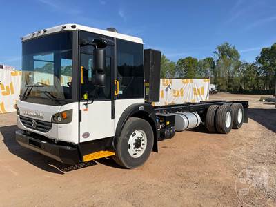 DENNIS EAGLE PROVIEW Cab & Chassis Truck