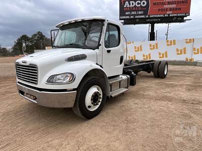 Freightliner M2 Cab & Chassis Truck