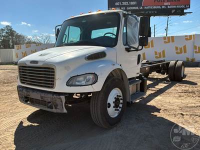 Freightliner M2 Cab & Chassis Truck