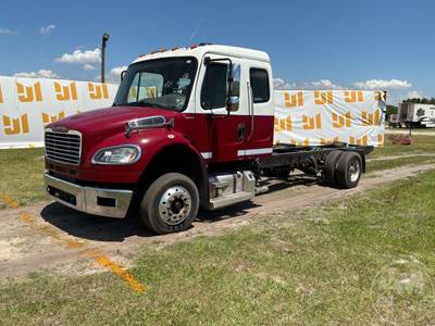 Freightliner M2 Cab & Chassis Truck