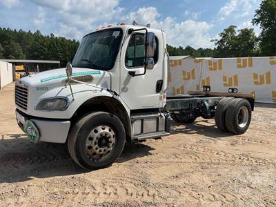 Freightliner M2 Cab & Chassis Truck