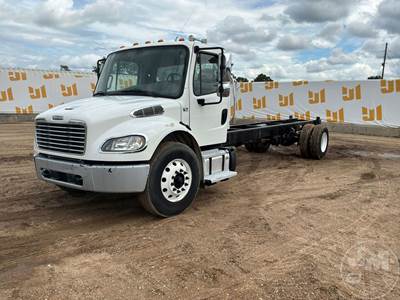 Freightliner M2 Cab & Chassis Truck