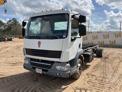 Kenworth K270/K370 Cab & Chassis Truck