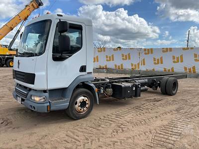 Kenworth K270/K370 Cab & Chassis Truck