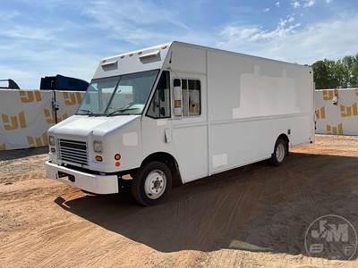 Freightliner MT45 Cargo Van