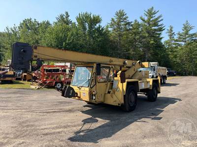 Koehring LRT-110 Carry Deck Crane