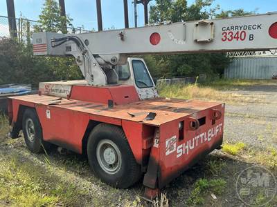 Shuttlelift 3340 B Carry Deck Crane