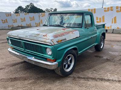 Ford F-100