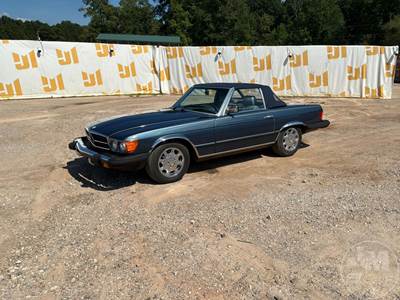 Mercedes-Benz 107