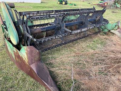 John Deere Combine Header
