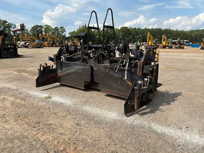 Caterpillar AS2302 VERS-A-MAT Construction Equipment