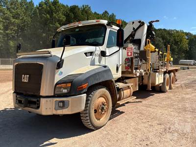 Caterpillar CF7AA Crane Truck