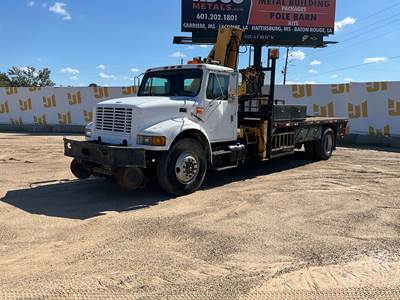 International 4700 Crane Truck