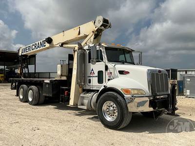 Peterbilt 340 Crane Truck