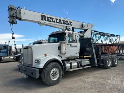 Western Star 4900FA Crane Truck