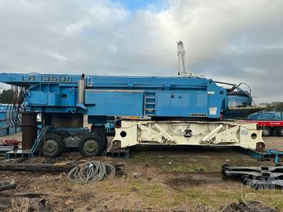 LR1350 Crawler Crane